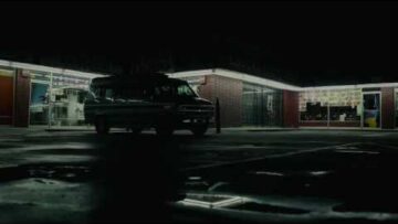 Black Rebel Motorcycle Club – Beat The Devil’s Tattoo