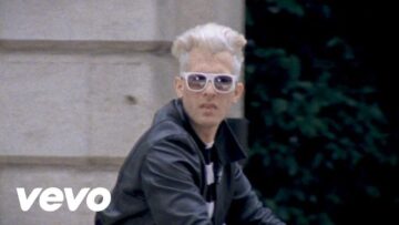 Mark Ronson – The Bike Song