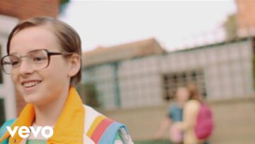 Scouting For Girls – Love How it Hurts