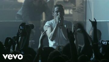 Mona – Shooting The Moon