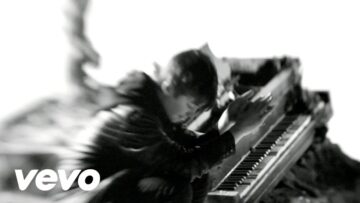 Greyson Chance – Hold On ‘Til The Night