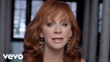 Reba McEntire – If I Were A Boy