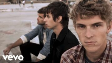Foster The People – Pumped Up Kicks