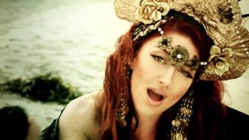 Neon Hitch – Get Over U