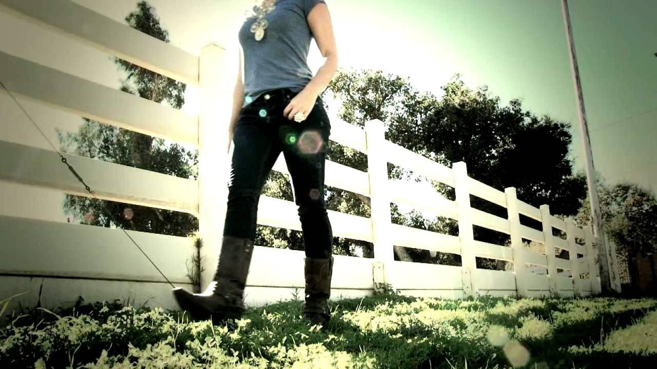 Toby Hitchcock – This Is The Moment