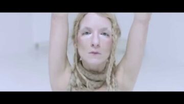 iamamiwhoami – in due order