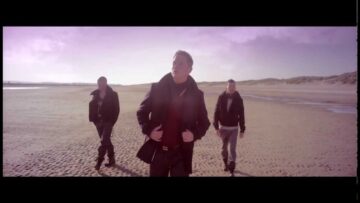 East 17 – Counting Clouds