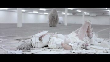 iamamiwhoami – drops