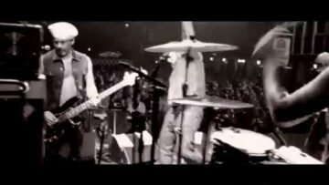 Turbonegro – You Give Me Worms