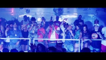 2 Chainz – Turn Up