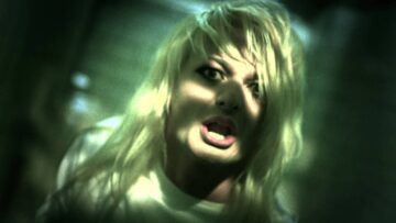 KISSIN’ DYNAMITE – I Will Be King