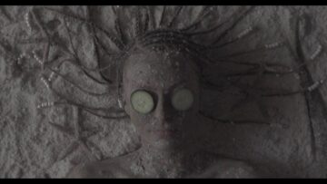 Solar Year – Global Girlfriend