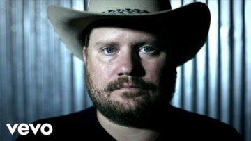Randy Rogers Band – Fuzzy