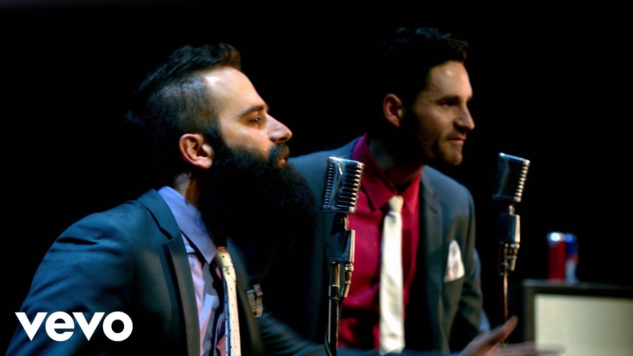 Capital Cities – Safe And Sound  (Version 1)