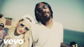 Snoop Dogg – Torn Apart