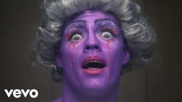 Young Galaxy – Crying My Heart Out