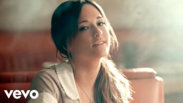 Kacey Musgraves – Blowin Smoke