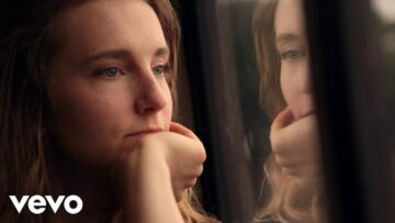 Small Black – No Stranger