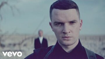 Hurts – Somebody To Die For