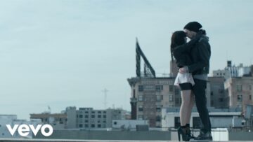 Carly Rae Jepsen – Tonight I’m Getting Over You
