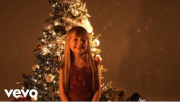 Connie Talbot – White Christmas