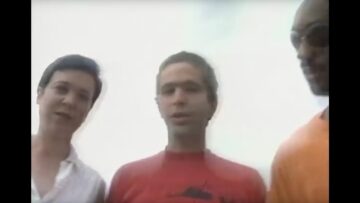 Throwing Muses – Ruthie’s Knocking