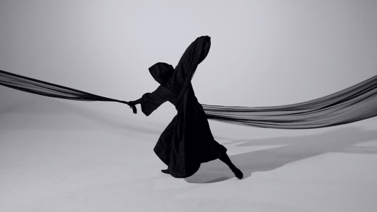 Doe Paoro – Walking Backwards