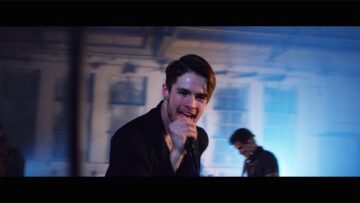 Storm The Sky – Same Graves