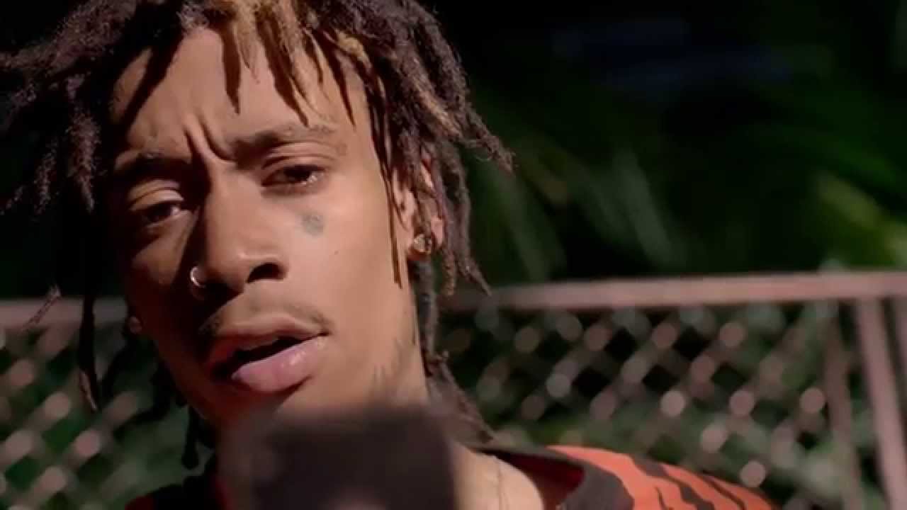 Wiz Khalifa – Stayin Out All Night