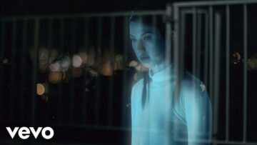 Emmy The Great – Swimming Pool