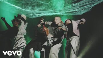 Tove Styrke – Even If I’m Loud It Doesn’t Mean I’m Talking to You