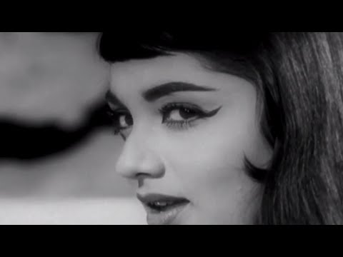 Alysha Brilla – Blue Moon
