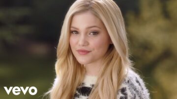 Olivia Holt – Carry On