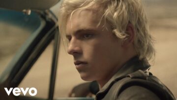 R5 – Heart Made Up On You