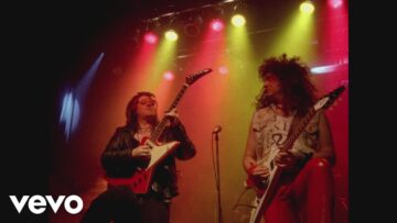 The Vaccines – Give Me A Sign