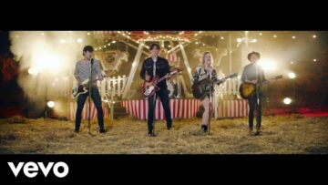 The Common Linnets – Hearts On Fire