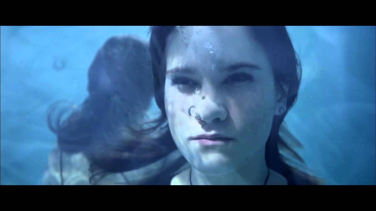 Lily & Madeleine – Blue Blades