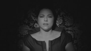 Amy Lee – Baby Did a Bad, Bad Thing