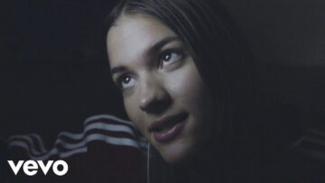 Tove Styrke – Baby One More Time