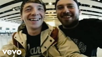 While She Sleeps – Our Legacy