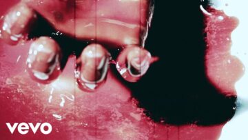 36 Crazyfists – Swing The Noose