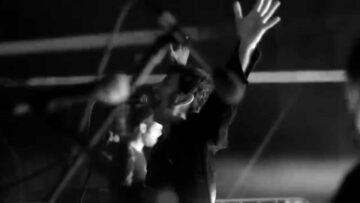 Le Luci Della Centrale Elettrica – Ti vendi bene