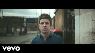 Noel Gallagher’s High Flying Birds – Ballad Of The Mighty I