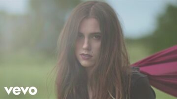 Ryn Weaver – The Fool