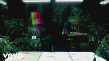 MS MR – Painted