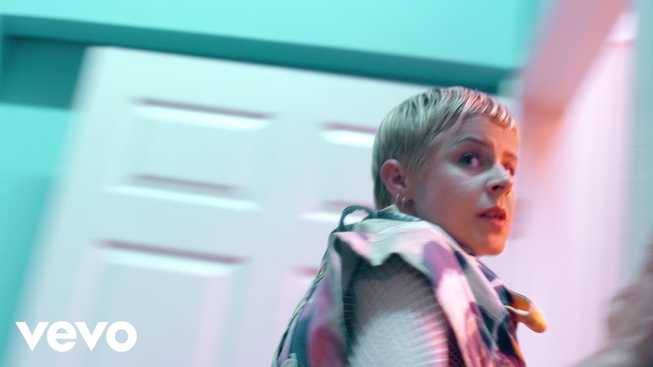 Robyn – Set You Free