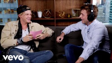 Cody Simpson – The Whisper Challenge