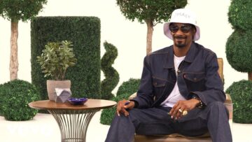 Snoop Dogg – A.K.A. Snoop Dogg