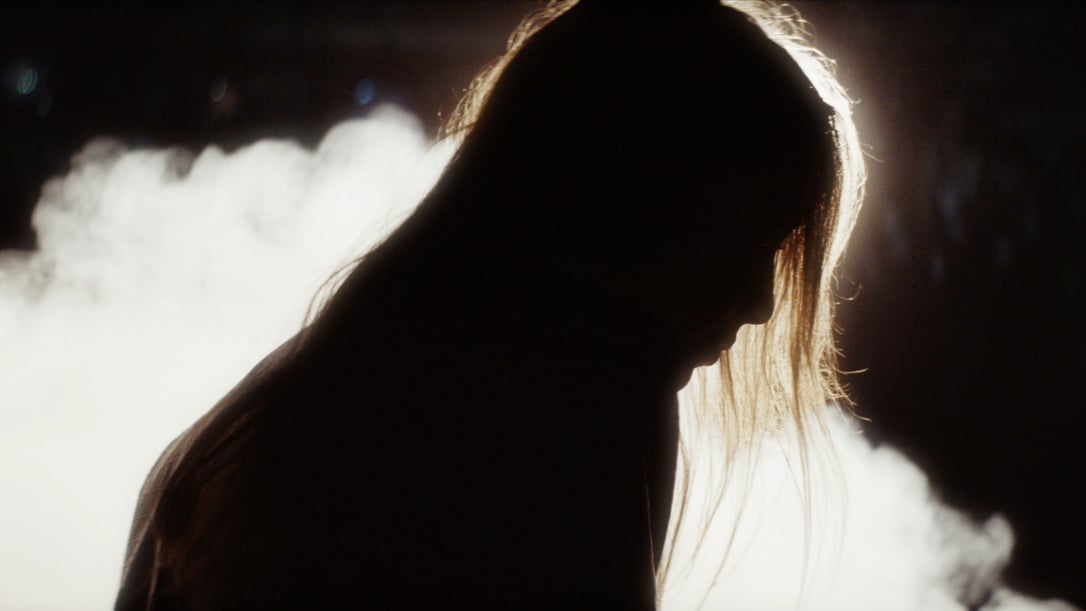 Lykke Li – Never Gonna Love Again