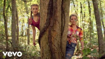 Maddie & Tae – Shut Up And Fish